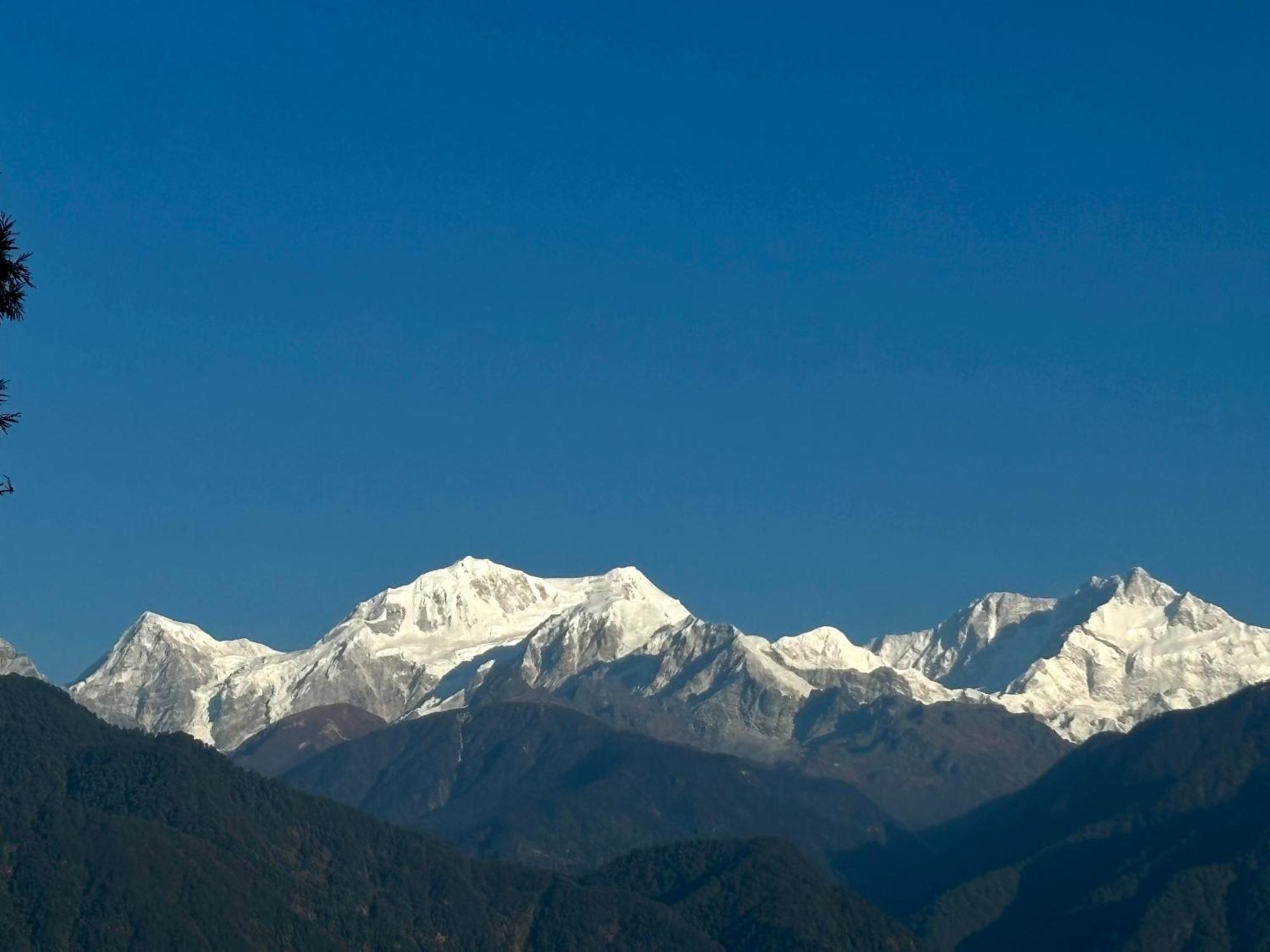 Wake In Himalayas Hostel Pelling Exterior photo