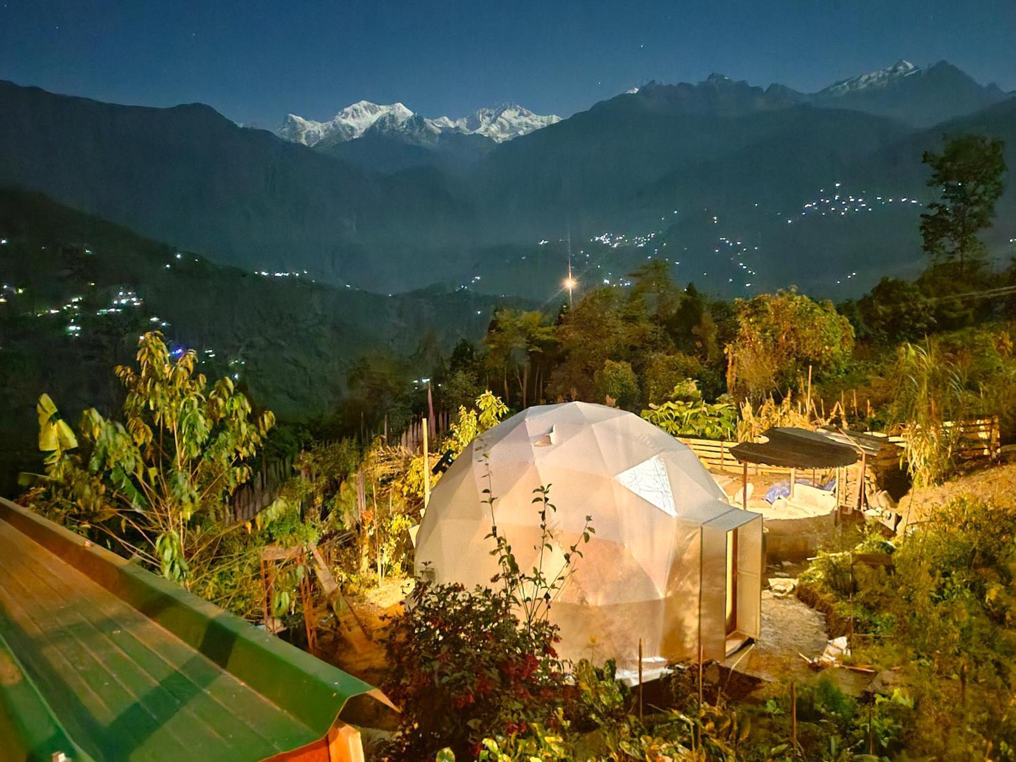 Wake In Himalayas Hostel Pelling Exterior photo